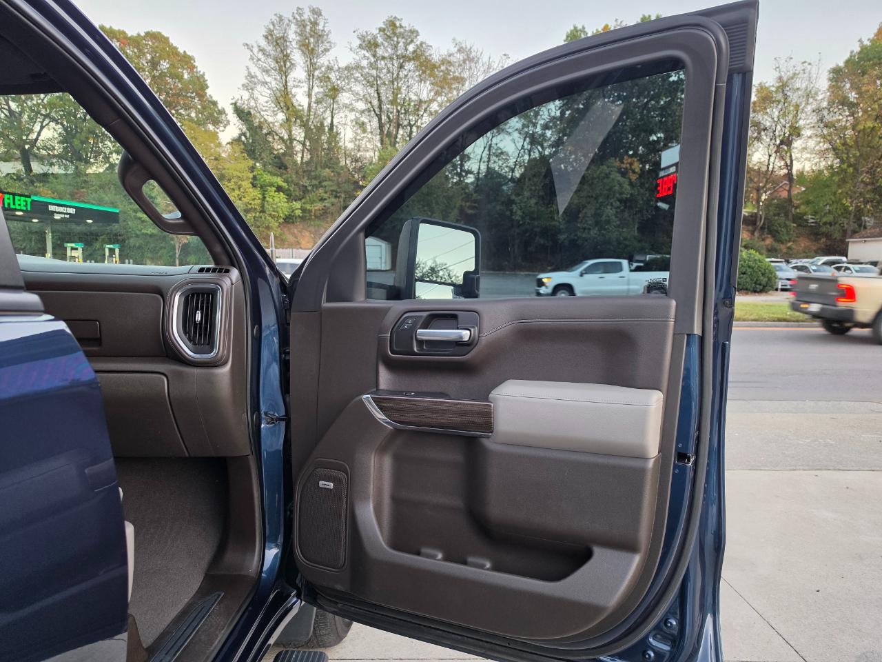 Chevrolet Silverado 1500 RST Crew Cab Long Box 4WD 2020