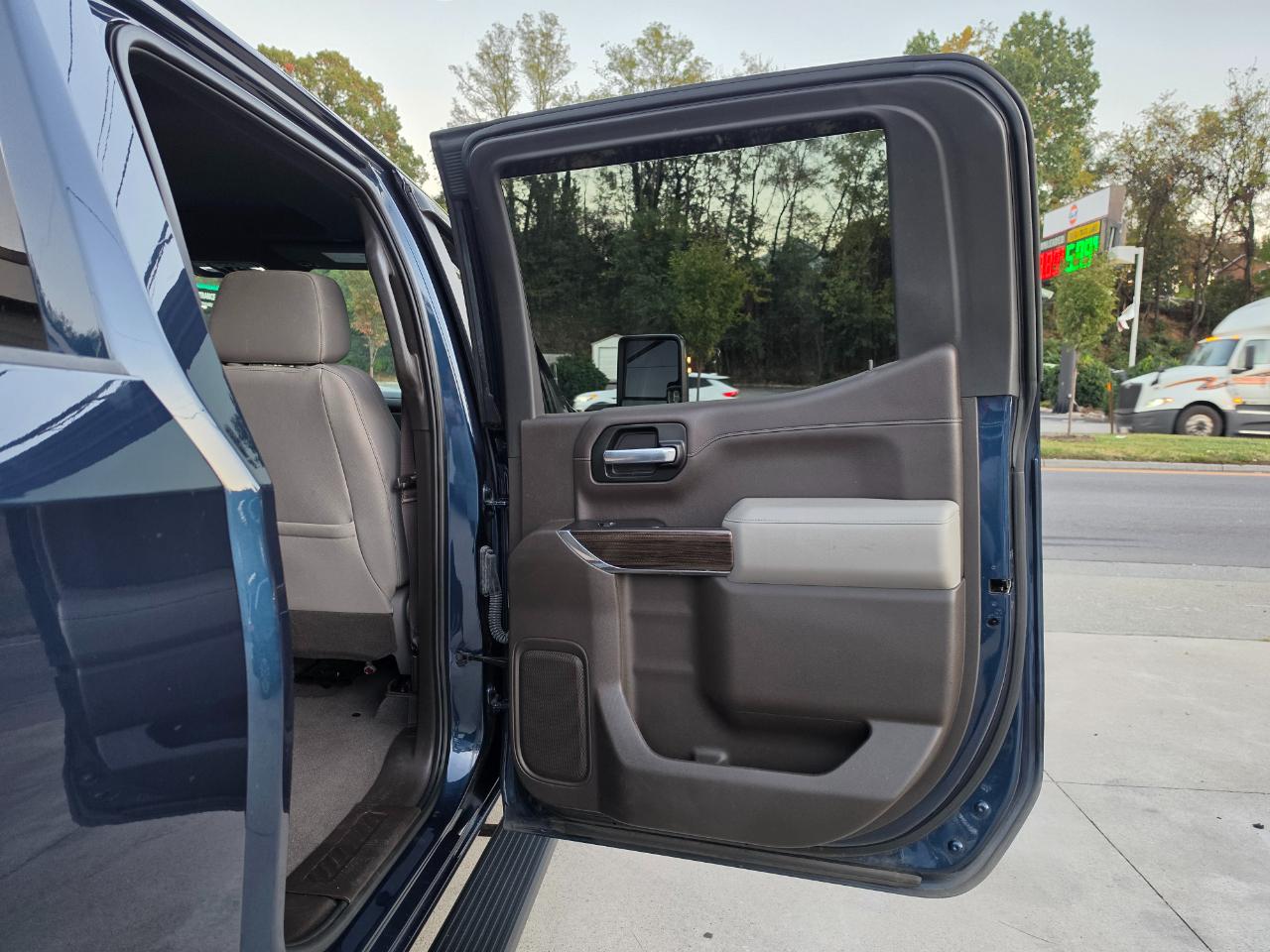 Chevrolet Silverado 1500 RST Crew Cab Long Box 4WD 2020