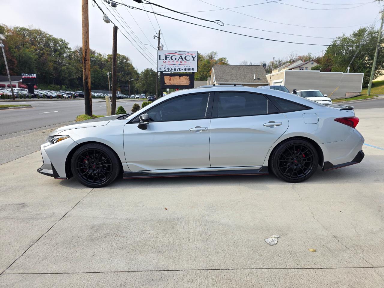 Toyota Avalon TRD 4D Sedan 2020