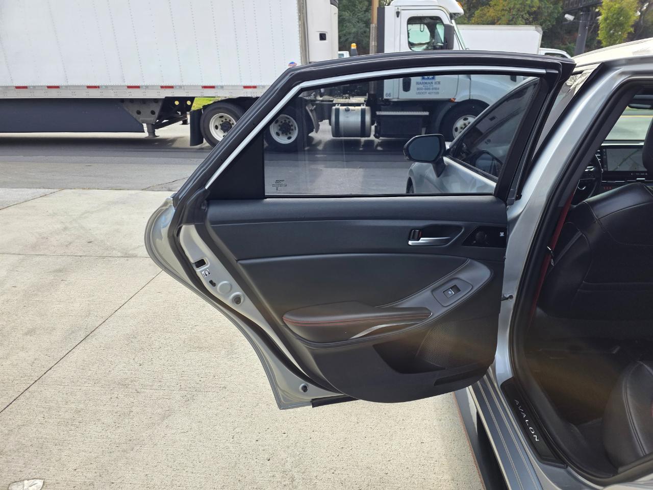 Toyota Avalon TRD 4D Sedan 2020