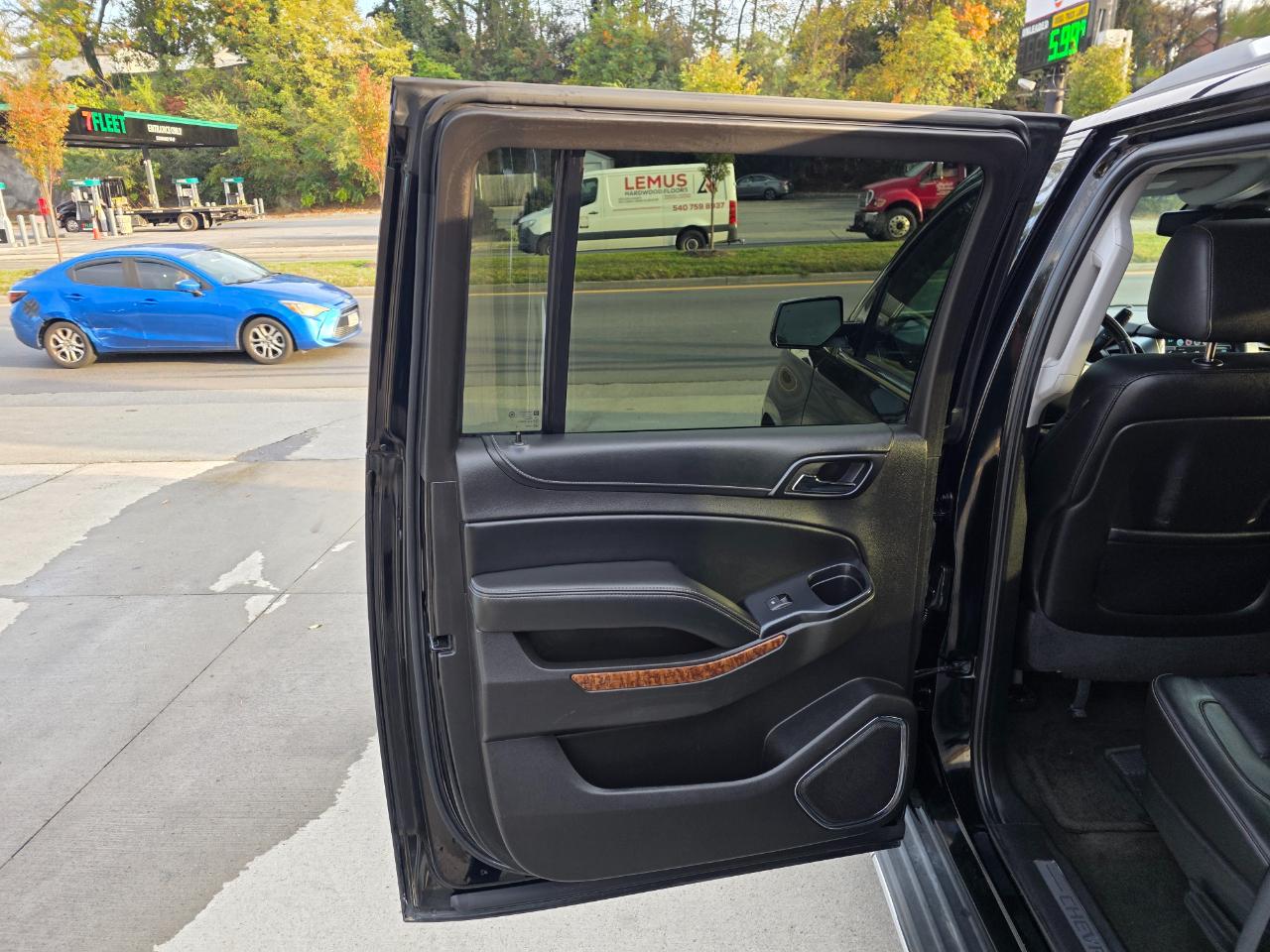 Chevrolet Suburban LTZ 1500 4WD 2015