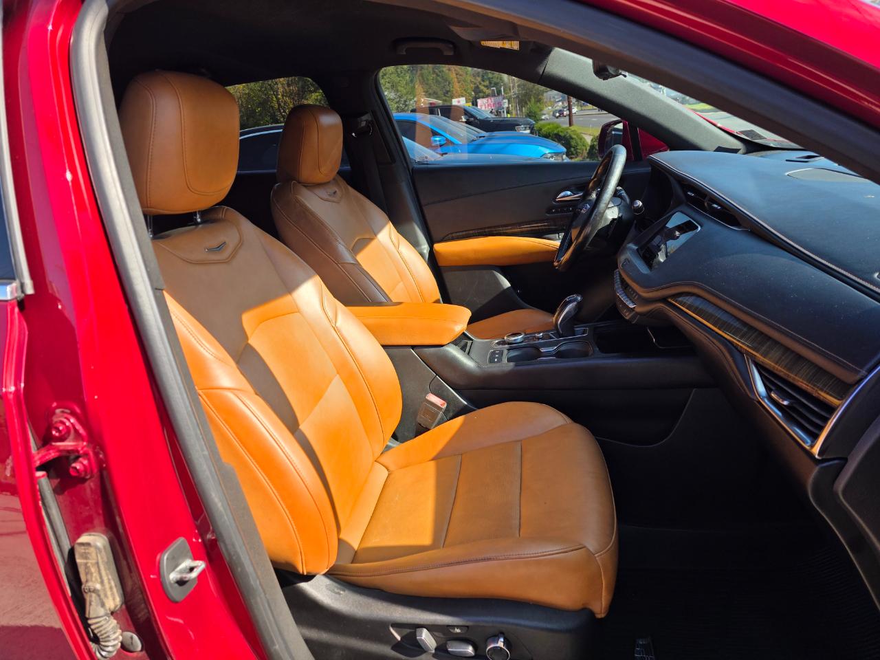 Cadillac XT4 Premium Luxury AWD 2019
