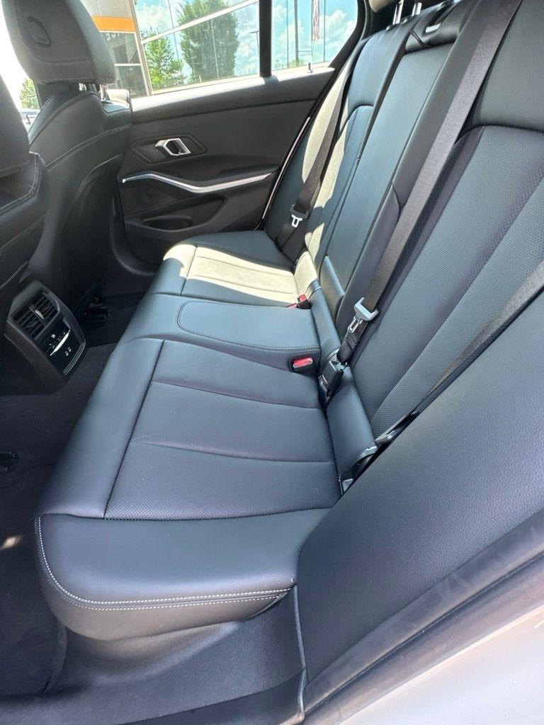 BMW 3 Series 330i Sedan 2025