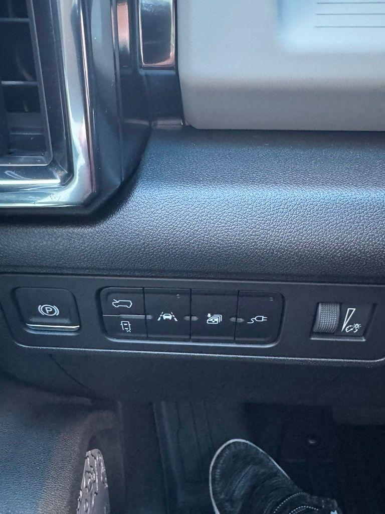 GMC HUMMER EV SUV e4WD 4dr 3X 2026