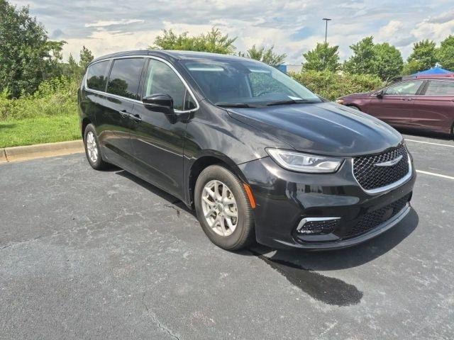 Chrysler Pacifica Touring L FWD 2024