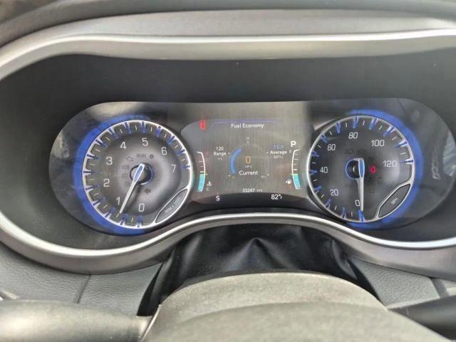 Chrysler Pacifica Touring L FWD 2024