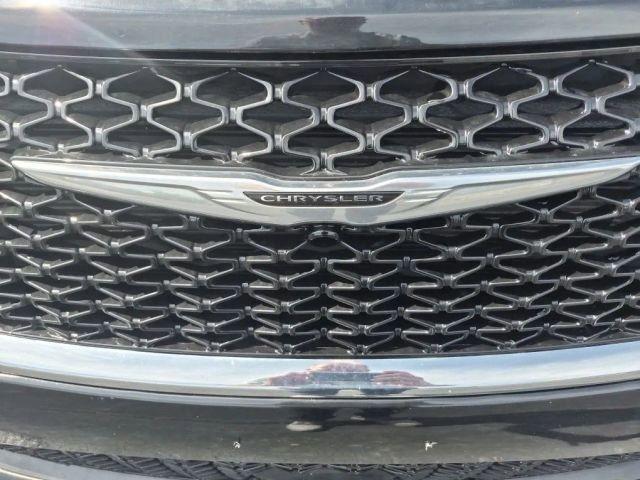 Chrysler Pacifica Touring L FWD 2024
