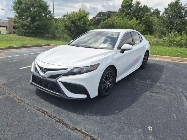 Toyota Camry SE Auto (Natl) 2024