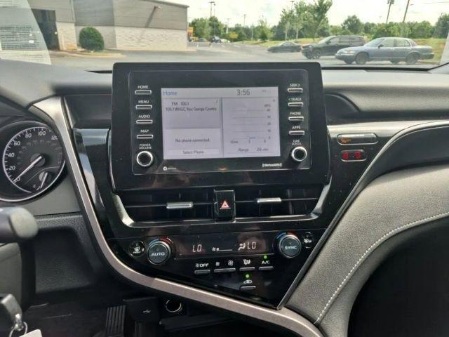 Toyota Camry SE Auto (Natl) 2024