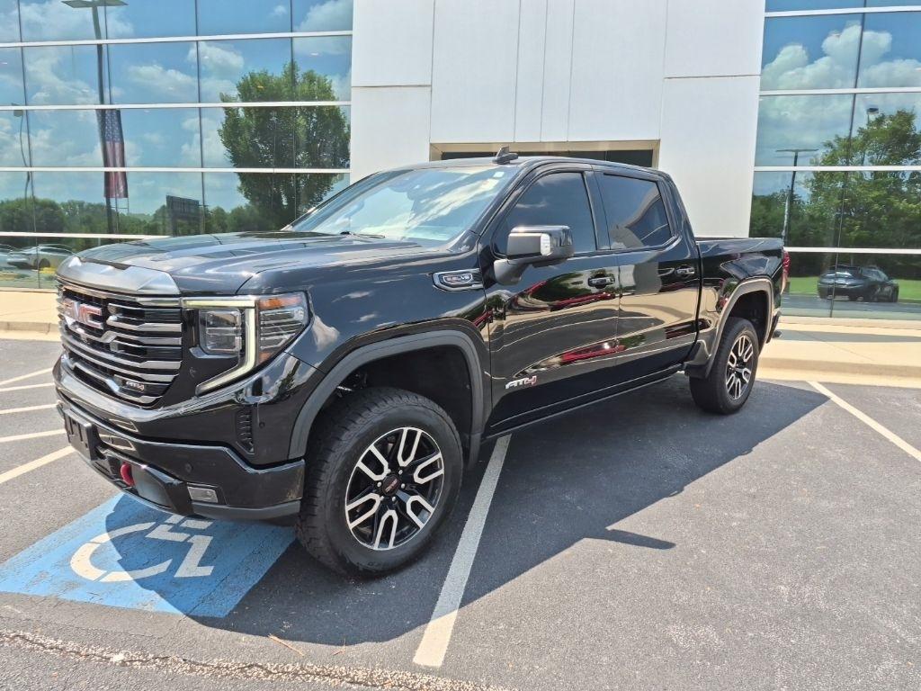 GMC Sierra 1500 4WD Crew Cab 147" AT4 2022
