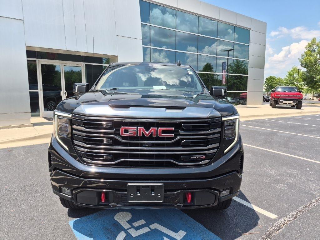 GMC Sierra 1500 4WD Crew Cab 147" AT4 2022