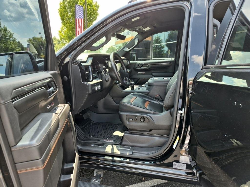 GMC Sierra 1500 4WD Crew Cab 147" AT4 2022