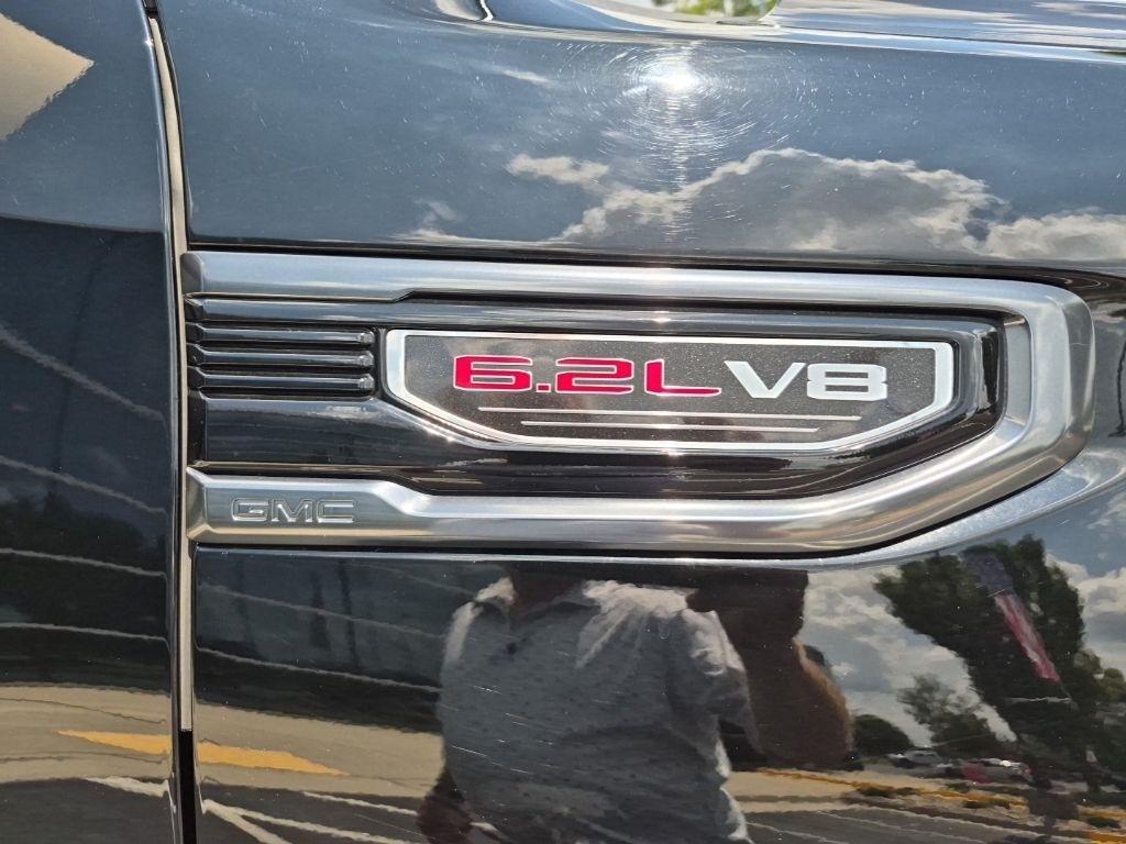 GMC Sierra 1500 4WD Crew Cab 147" AT4 2022