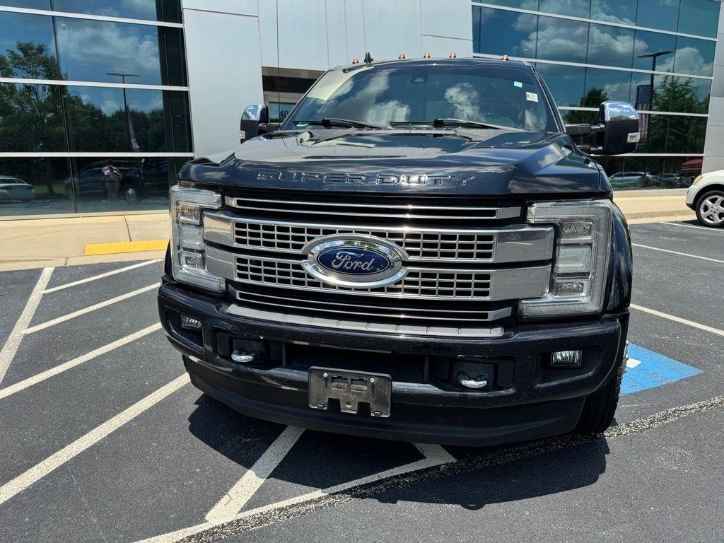 Ford Super Duty F-450 DRW Platinum 4WD Crew Cab 8' Box 2019
