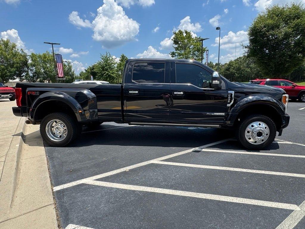 Ford Super Duty F-450 DRW Platinum 4WD Crew Cab 8' Box 2019