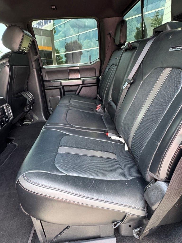 Ford Super Duty F-450 DRW Platinum 4WD Crew Cab 8' Box 2019
