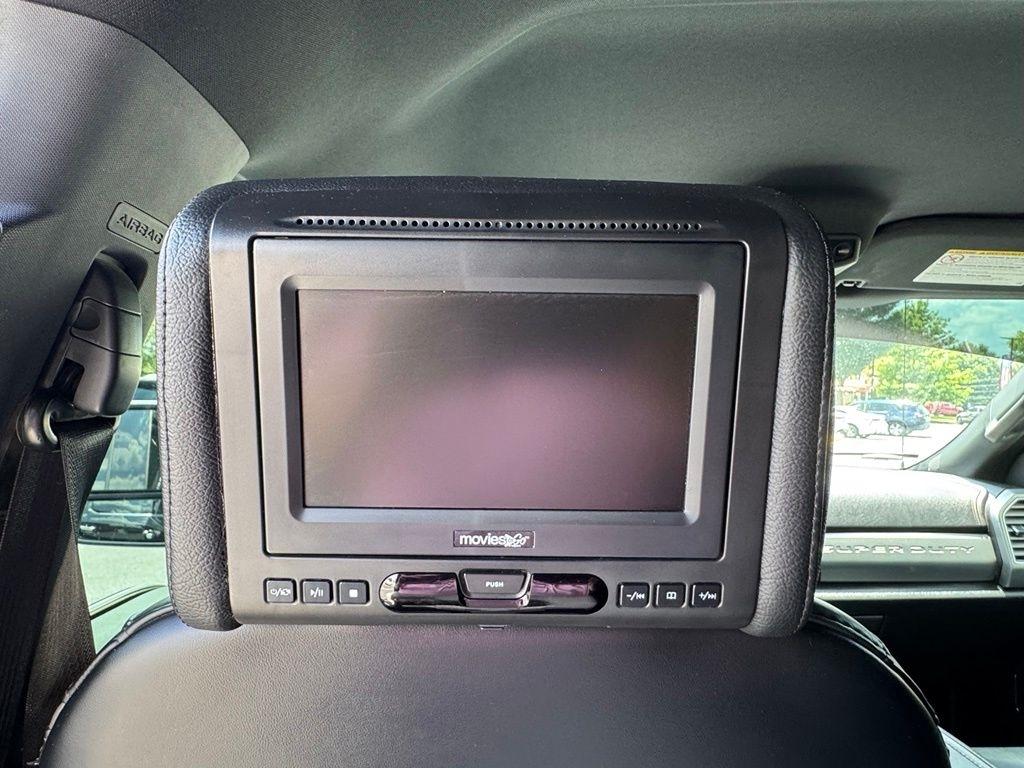 Ford Super Duty F-450 DRW Platinum 4WD Crew Cab 8' Box 2019