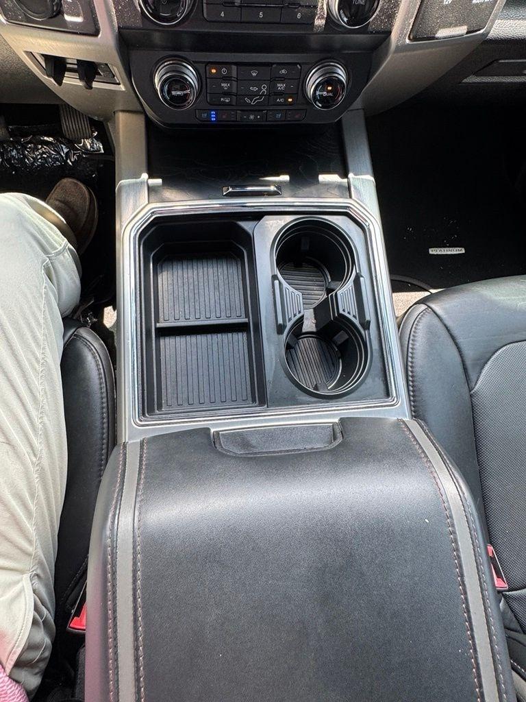 Ford Super Duty F-450 DRW Platinum 4WD Crew Cab 8' Box 2019