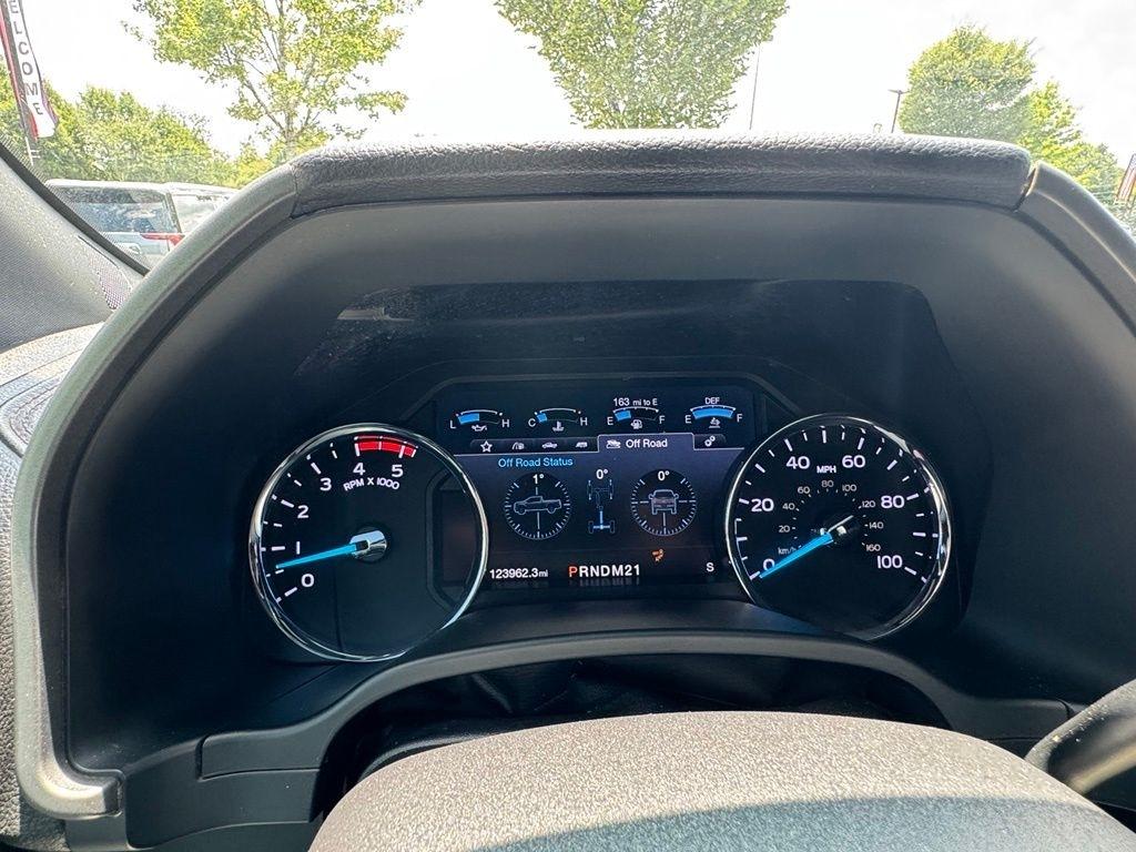 Ford Super Duty F-450 DRW Platinum 4WD Crew Cab 8' Box 2019