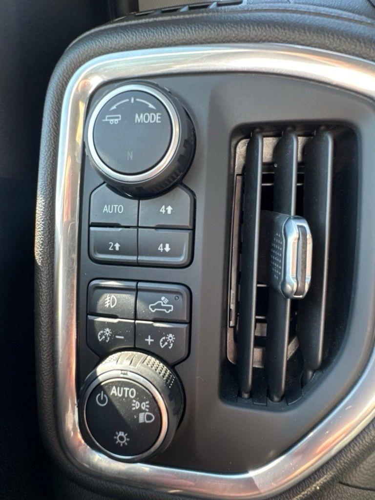Chevrolet Silverado 1500 4WD Crew Cab 147" LT Trail Boss 2021