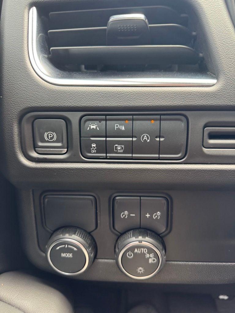 Chevrolet Tahoe 2WD 4dr LT 2024