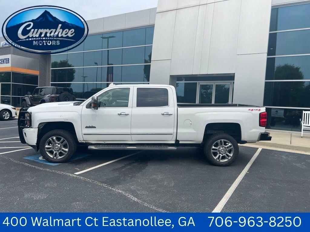 2017 Chevrolet Silverado 2500HD 4WD Crew Cab 153.7" High Country