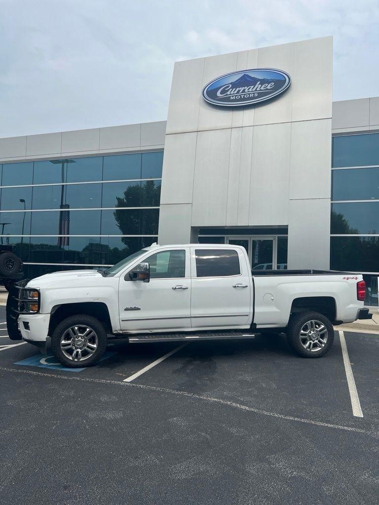 Chevrolet Silverado 2500HD 4WD Crew Cab 153.7" High Country 2017
