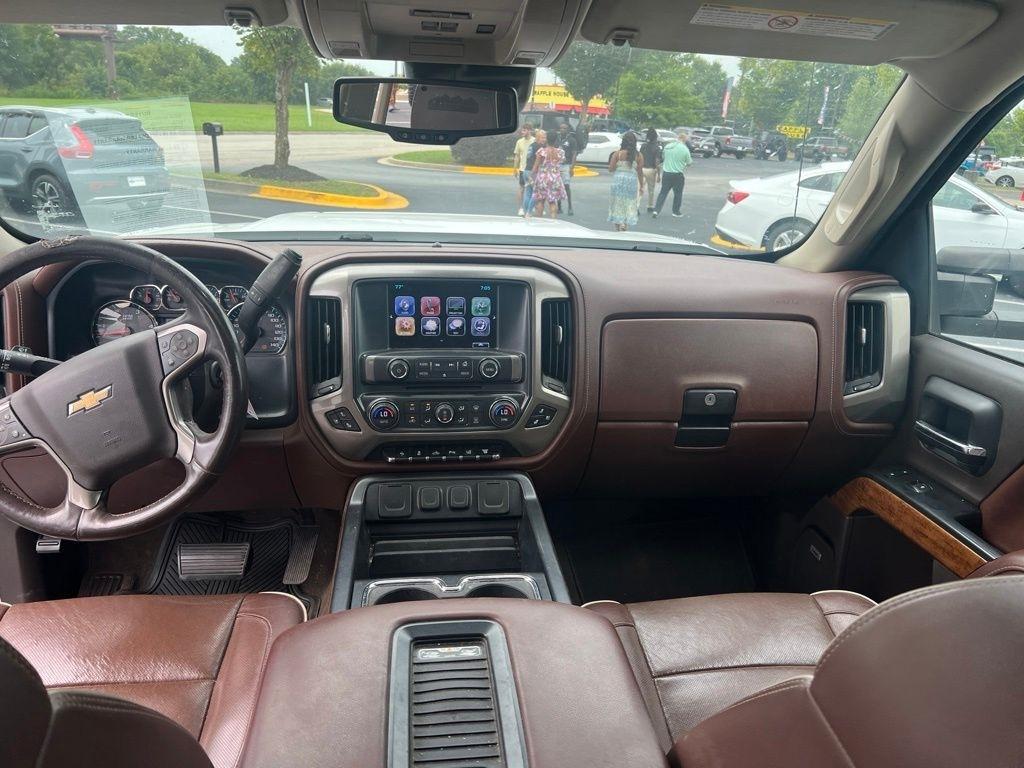 Chevrolet Silverado 2500HD 4WD Crew Cab 153.7" High Country 2017