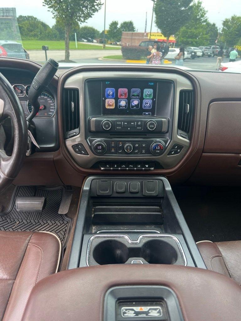 Chevrolet Silverado 2500HD 4WD Crew Cab 153.7" High Country 2017