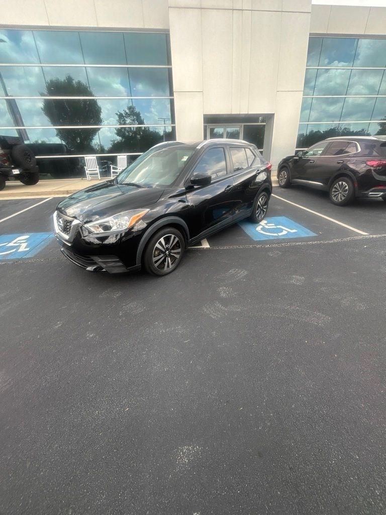 Nissan Kicks SV FWD 2020