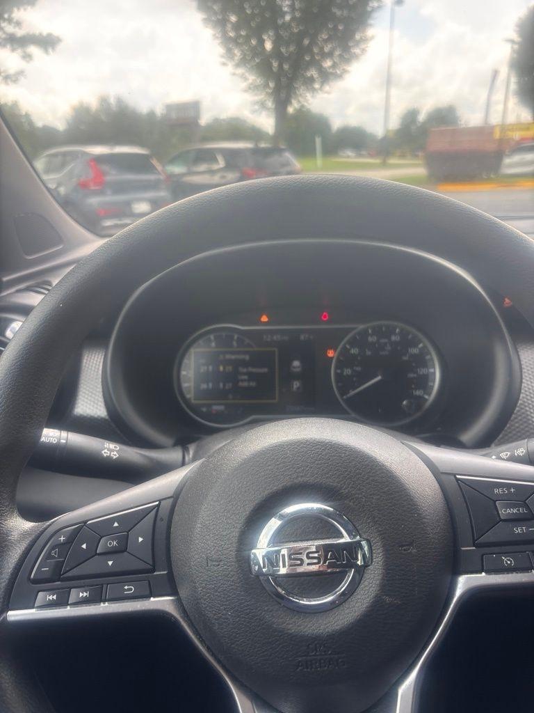 Nissan Kicks SV FWD 2020