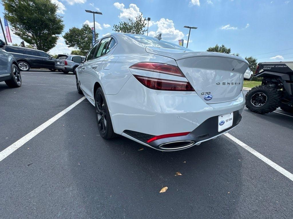 Genesis G70 3.3T RWD 2022