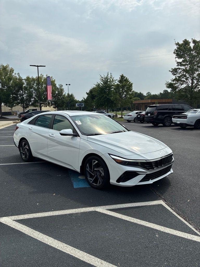 Hyundai Elantra SEL IVT 2024