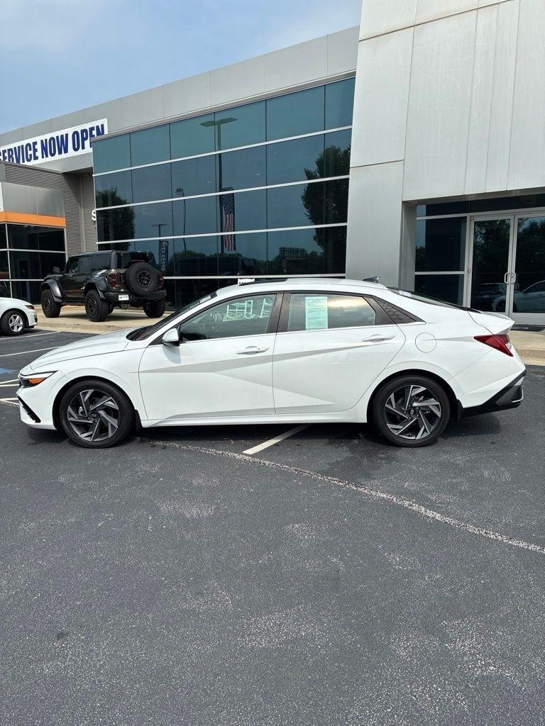 Hyundai Elantra SEL IVT 2024