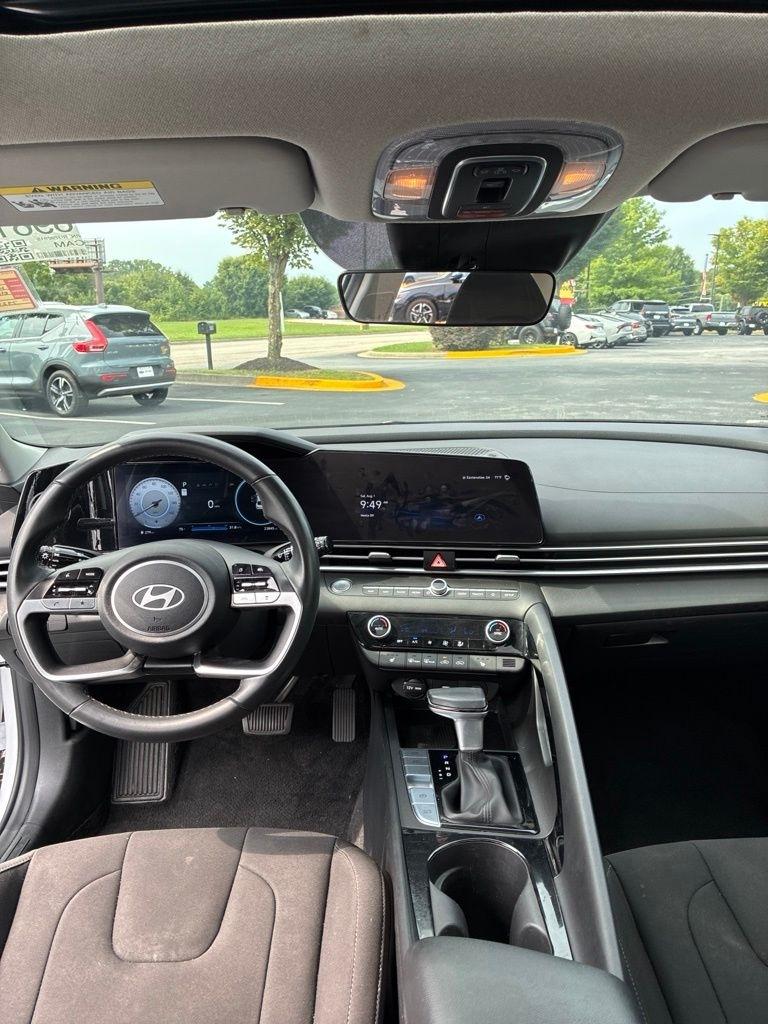 Hyundai Elantra SEL IVT 2024