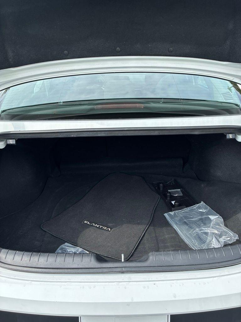 Hyundai Elantra SEL IVT 2024