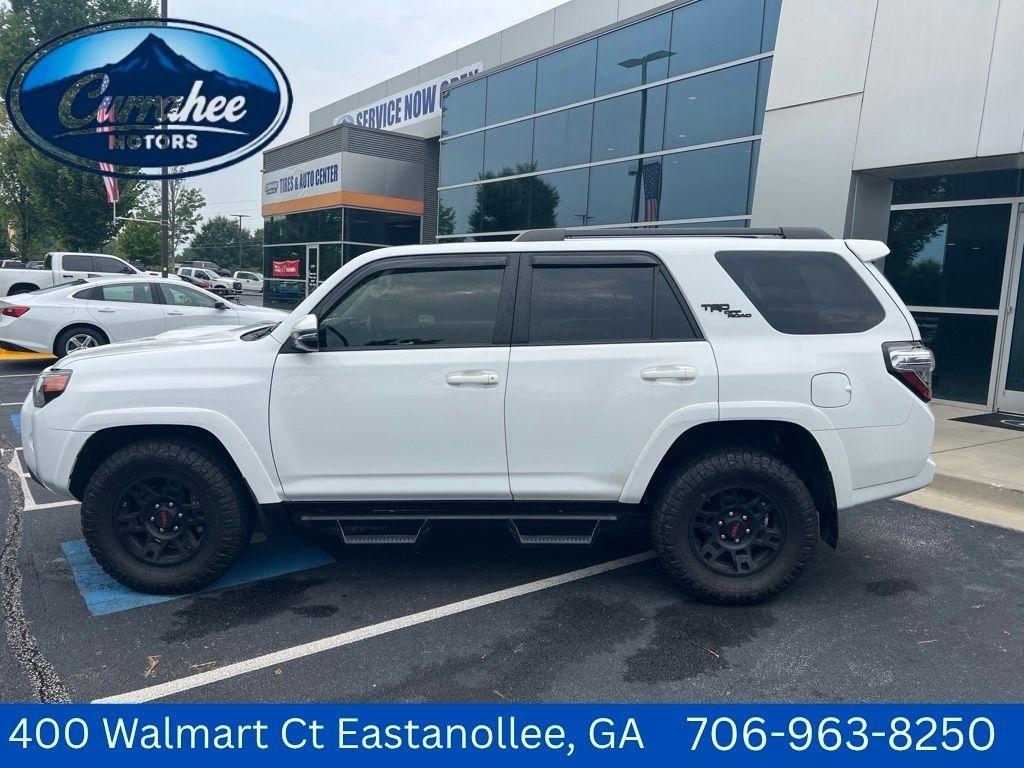 Toyota 4Runner TRD Off Road 4WD (Natl) 2024