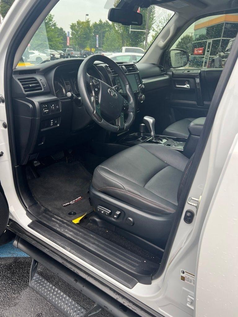 Toyota 4Runner TRD Off Road 4WD (Natl) 2024