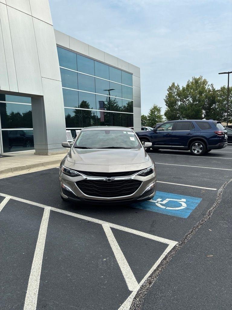 Chevrolet Malibu 4dr Sdn RS 2022