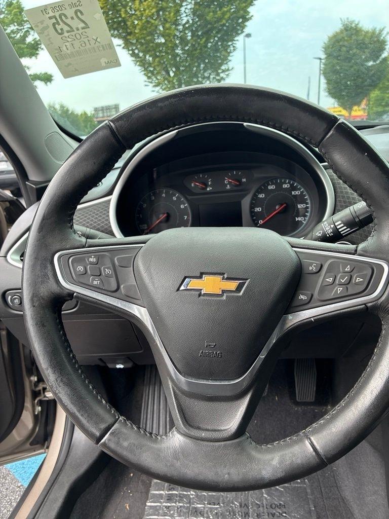 Chevrolet Malibu 4dr Sdn RS 2022