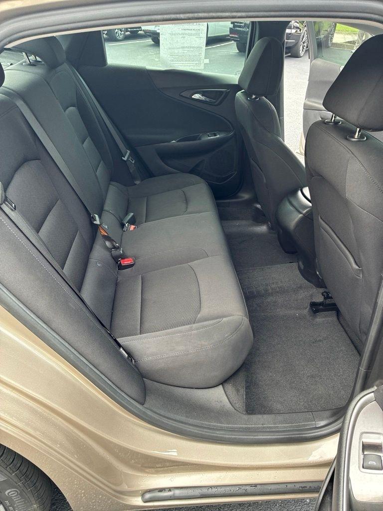 Chevrolet Malibu 4dr Sdn RS 2022