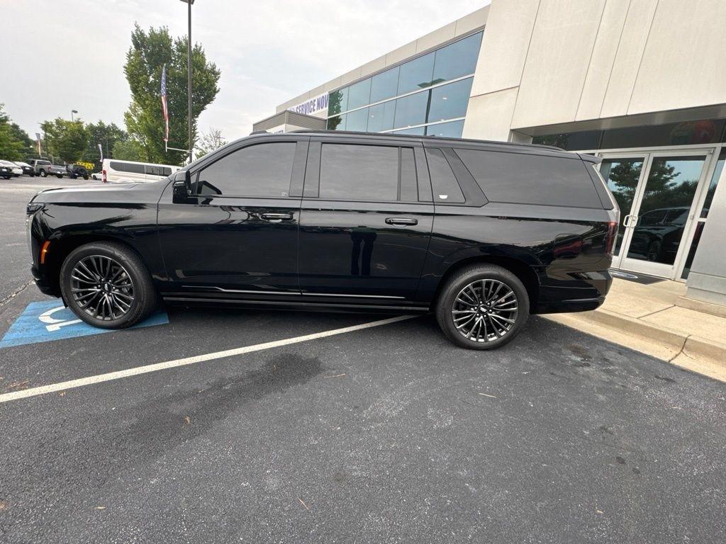 Cadillac Escalade ESV 4WD 4dr Sport Platinum 2025