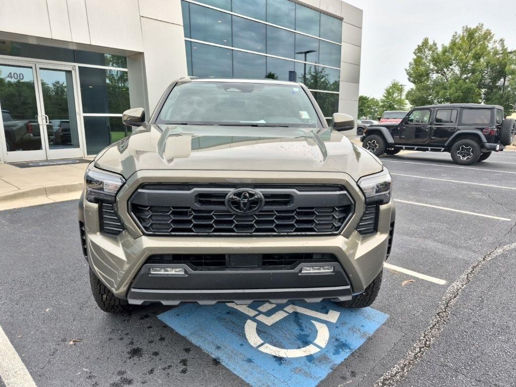 Toyota Tacoma 4WD TRD Off Road Double Cab 5' Bed AT (Natl) 2026