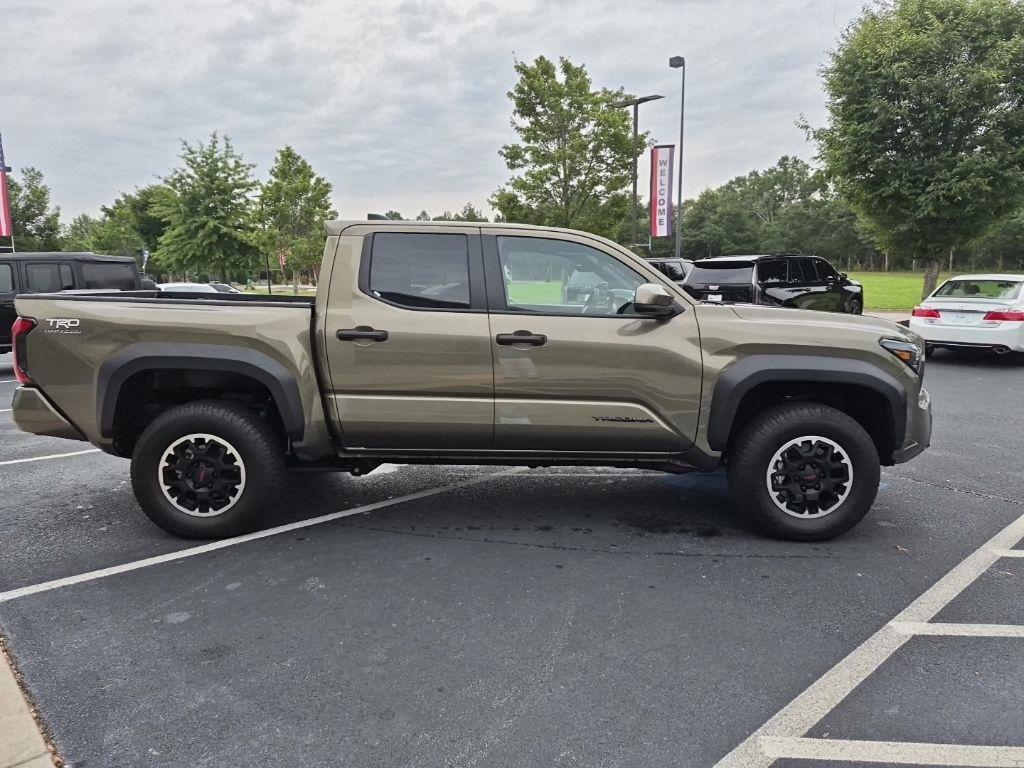 Toyota Tacoma 4WD TRD Off Road Double Cab 5' Bed AT (Natl) 2026