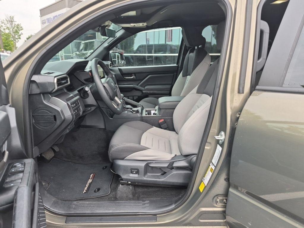 Toyota Tacoma 4WD TRD Off Road Double Cab 5' Bed AT (Natl) 2026
