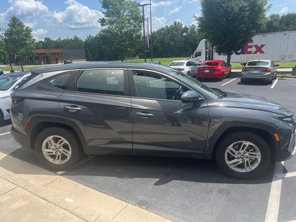 Hyundai Tucson SE FWD 2025
