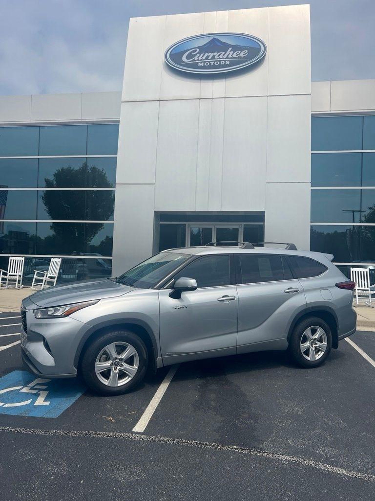 Toyota Highlander Hybrid LE AWD (Natl) 2020