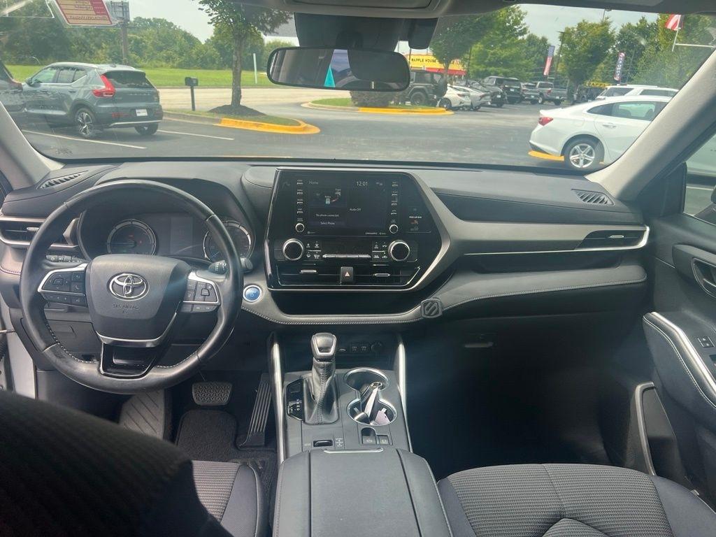 Toyota Highlander Hybrid LE AWD (Natl) 2020