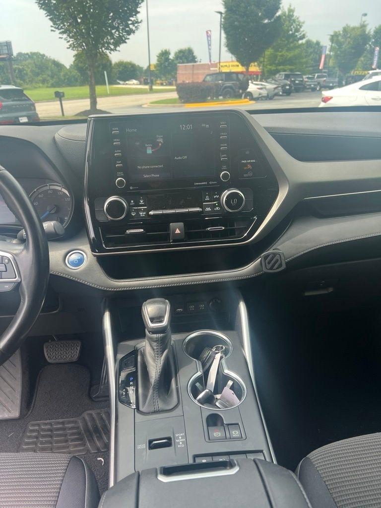 Toyota Highlander Hybrid LE AWD (Natl) 2020