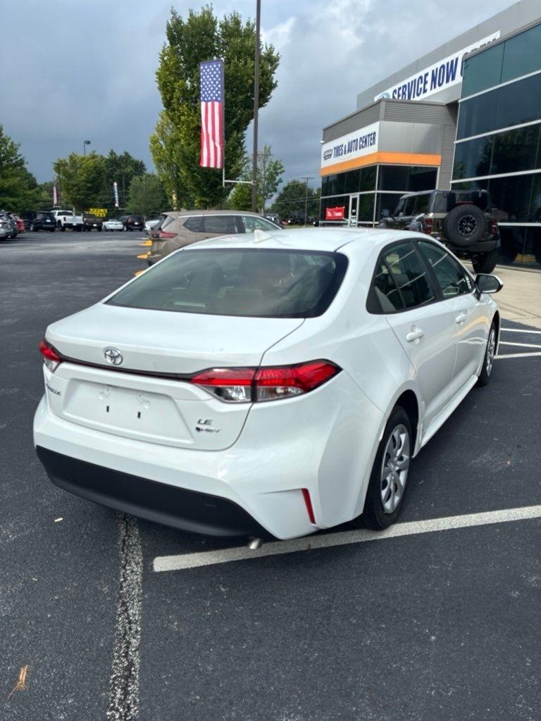 Toyota Corolla Hybrid LE FWD (Natl) 2026